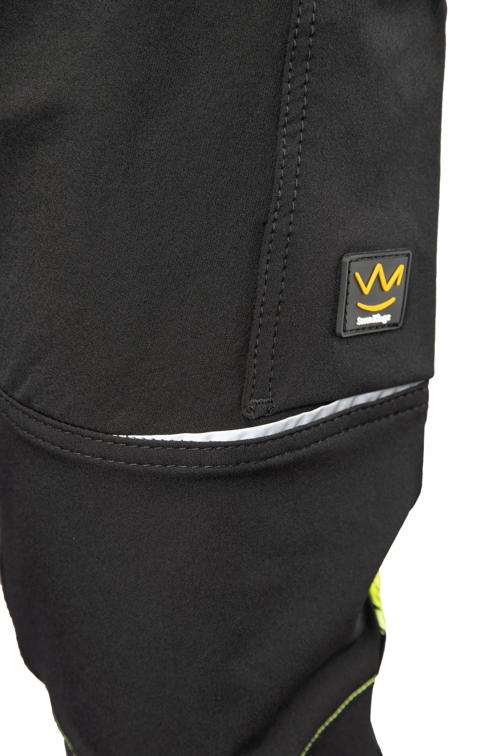 Detajl žepa delovnih softshell hlač Seven Kings Rival črno-rumene